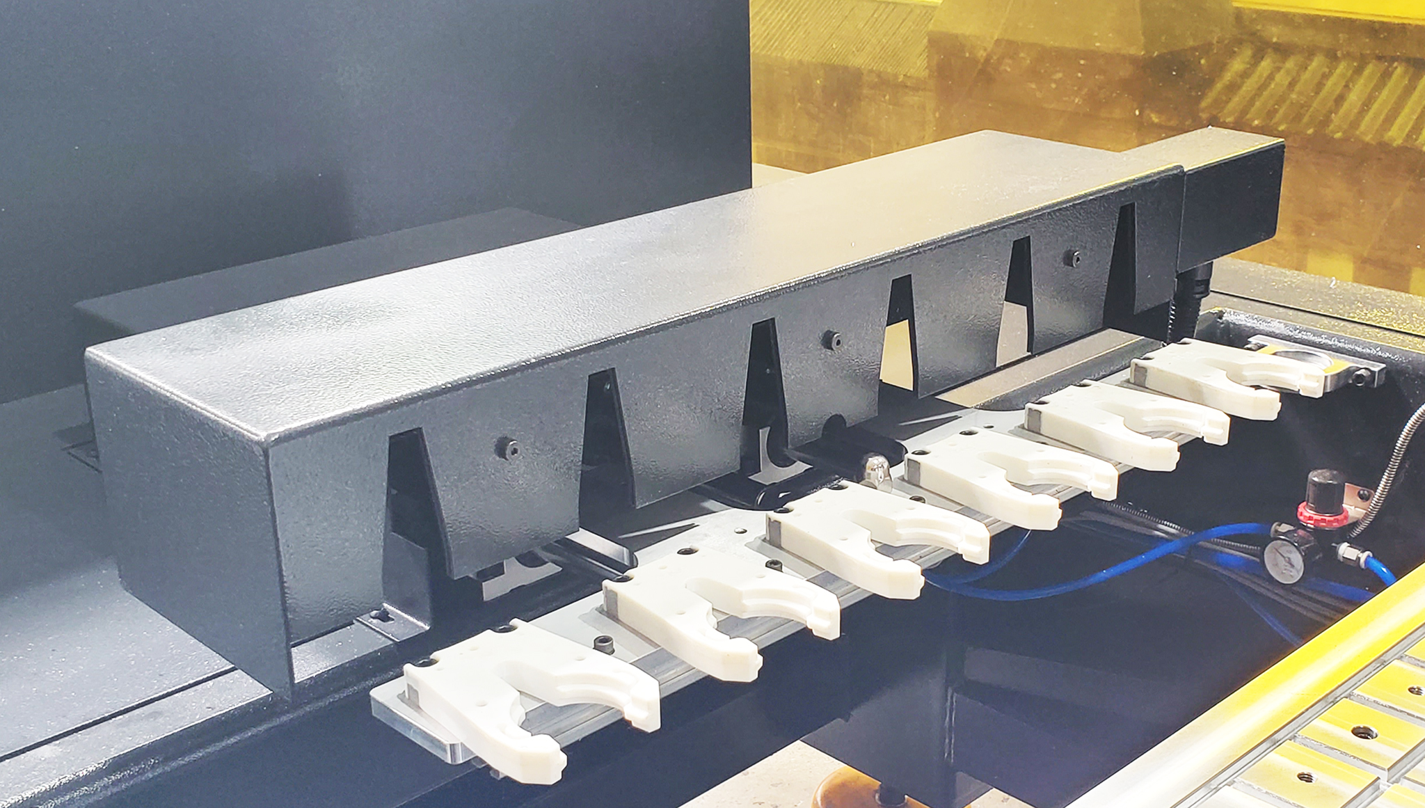 易字龙门式加工中心MD101ATC